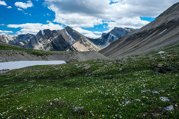 Hiking out of the south bowl towards Littlehorn Peak.