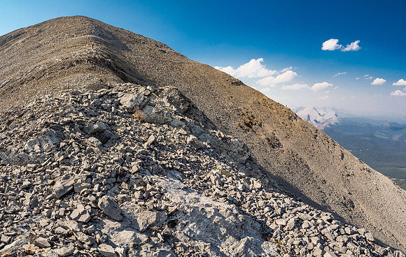 There are options for the east face of Lyall. Phil and I are on the south "ridge" of the face, while Wietse is barely visible across the center of the face on its north "ridge".
