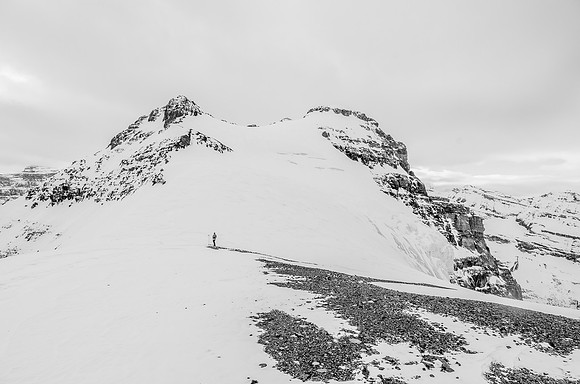 Traversing towards Haddo Peak.