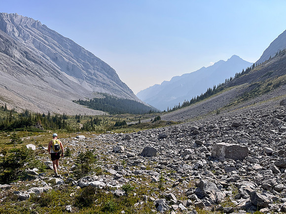 Hiking back out of the NE branch of the north branch of Stoney Creek.