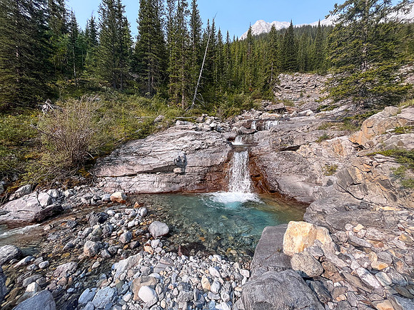 Hiking up the north branch of Stoney Creek.