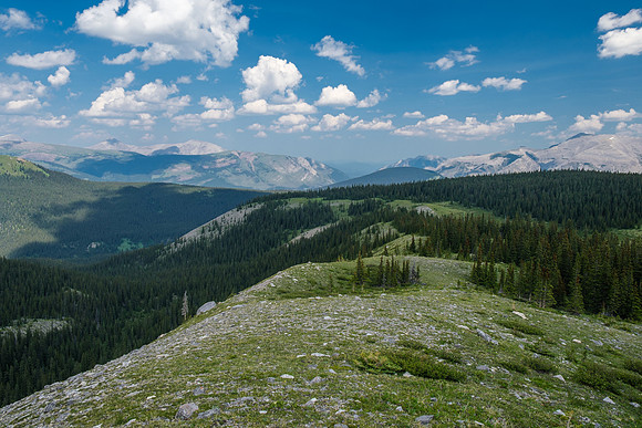 Descending the lower north ridge of HH89.