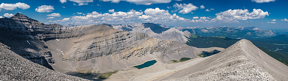 Descending the north ridge of HH89 with views over Forbidden Lake.