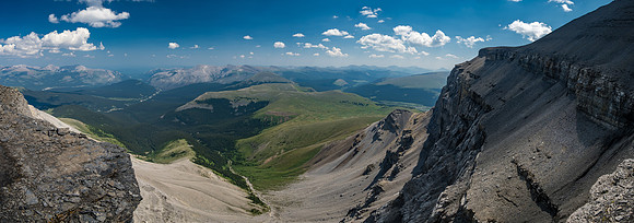 Descending the north ridge of HH89.