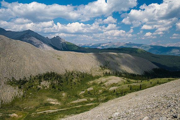 Descending the lower north ridge of HH89.
