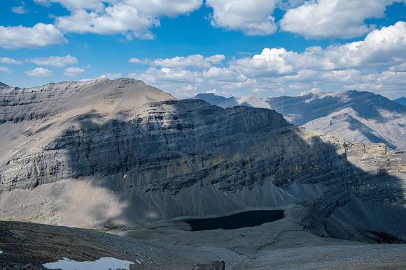 Descending the north ridge of HH89.