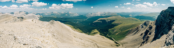 Descending the north ridge of HH89.