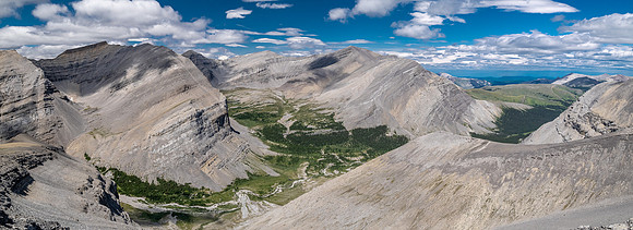 Incredible views over the headwaters of Scalp Creek with Tomahawk Mountain at left and HH89 at center.