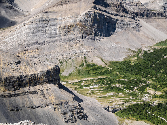 Hiking up the NE outlier ridge of GR857-343 with views over Scalp Creek.