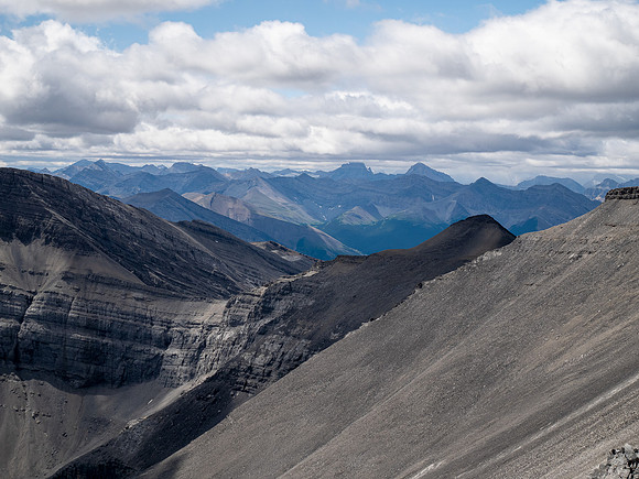 Summit views from GR857-343.