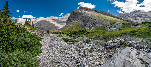 Exiting the NE trending valley along Scalp Creek between HH89 and Elch Peak.