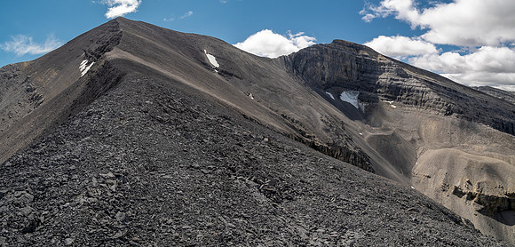 Hiking up the NE outlier ridge of GR857-343.
