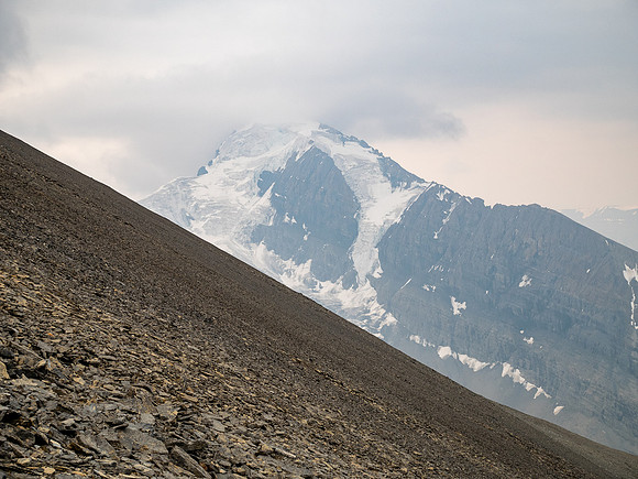 Ascending SW rubble slopes with views to Sunwapta.