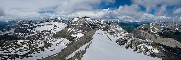 Scrambling the ridge between Baril and Cornwell.