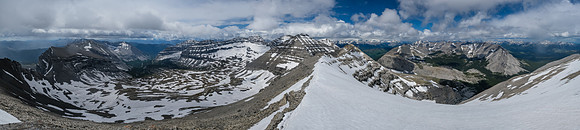 Scrambling the ridge between Baril and Cornwell.