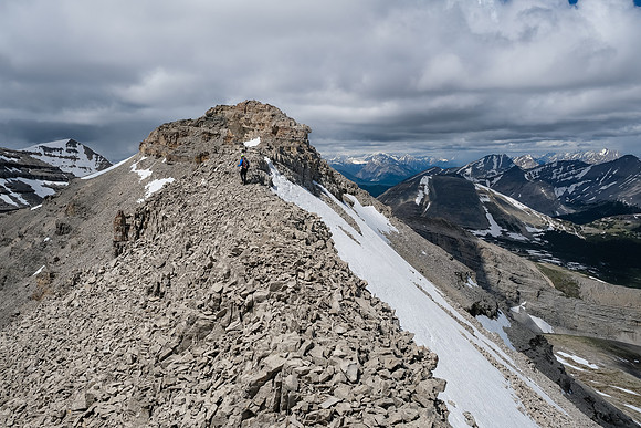 Scrambling the ridge between Baril and Cornwell.