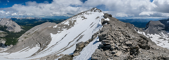 Scrambling the ridge between Baril and Cornwell.