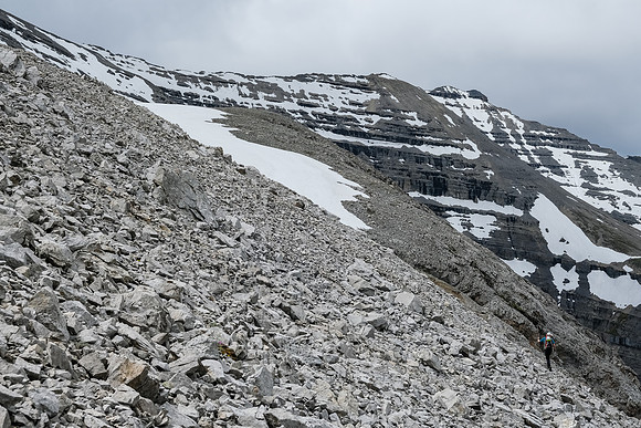 Scree slopes to the plateau.