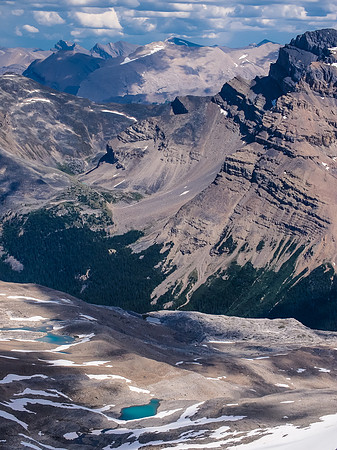 Tarns in between Noyes and Marmota.