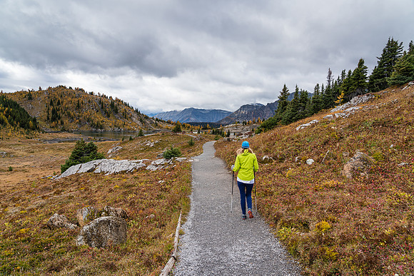 Hiking to Rock Isle Lake.