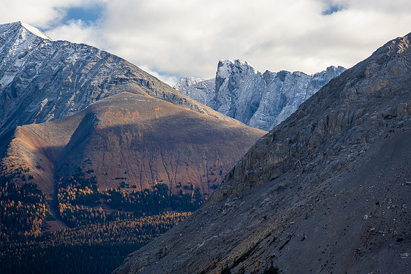 Distant views to Headwall Peak.