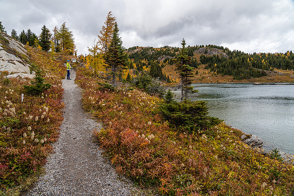Hiking back to Rock Isle Lake.