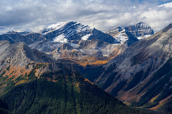 Great views of Red Man Mountain and Alcantara (R).