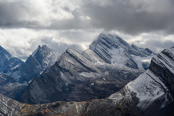 Mount Robertson (L), Whistling Rock (C) and Sir Douglas.