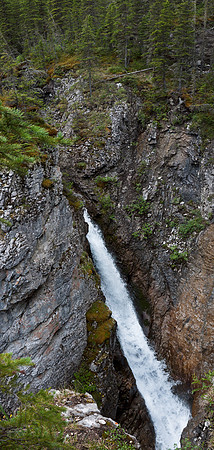 A large waterfall pretty close to the first lake is a worthwhile diversion.