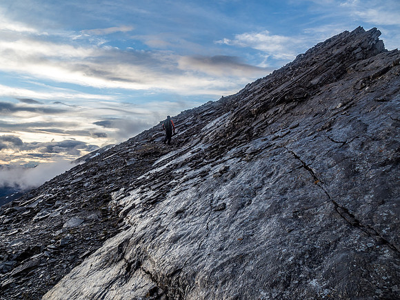 Navigating yet another false summit along the ridge.