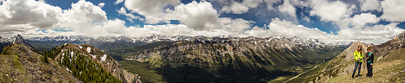 The Kananaskis Range at right with the Joffre Range at left and the Kananaskis Range at center.