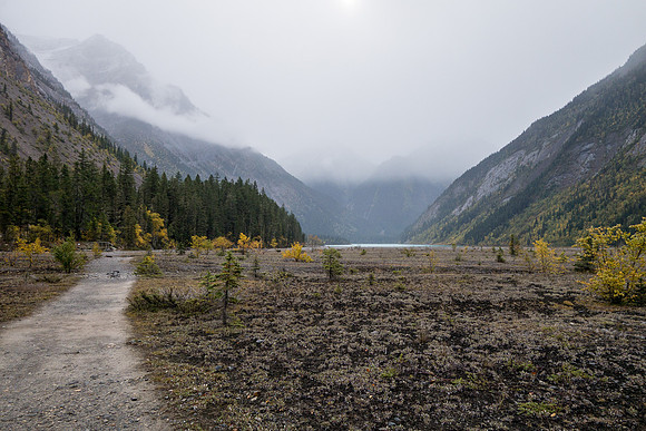 Back at the flats at the end of Kinney Lake.