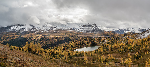 Sublime views over Howard Douglas Lake towards Citadel Peak. The pass is just left of the peak with Fatigue Mountain hidden in clouds to the left of that.