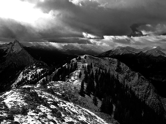 More dramatic lighting, looking from the slightly higher north summit back to the south.