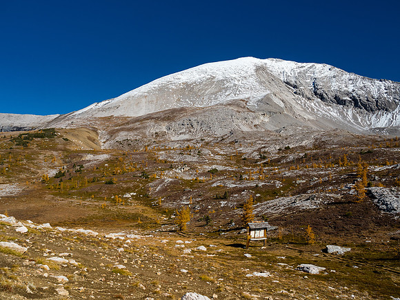 Fatigue Mountain looms over Citadel Pass.