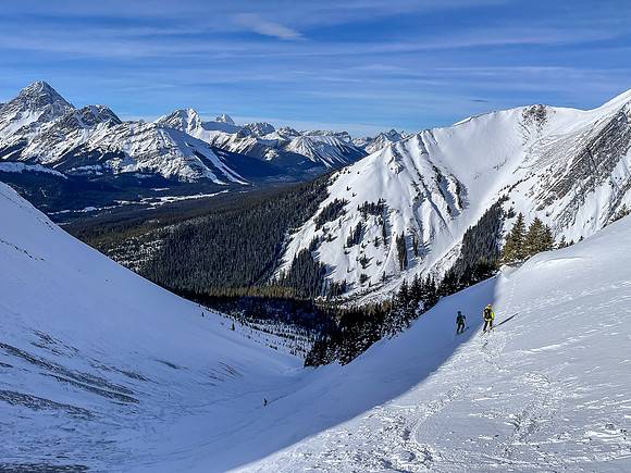 Skiing the NW gully.