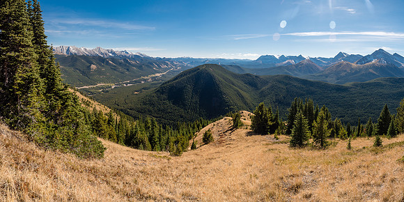 Looking south down hwy 40 (L) from the descent ridge.