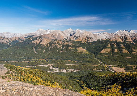 Highwood Peak at center with Lineham Ridge at right.