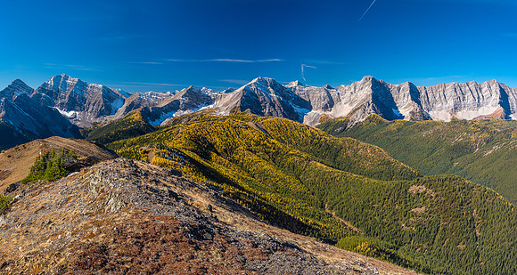 Looking west from the third summit.