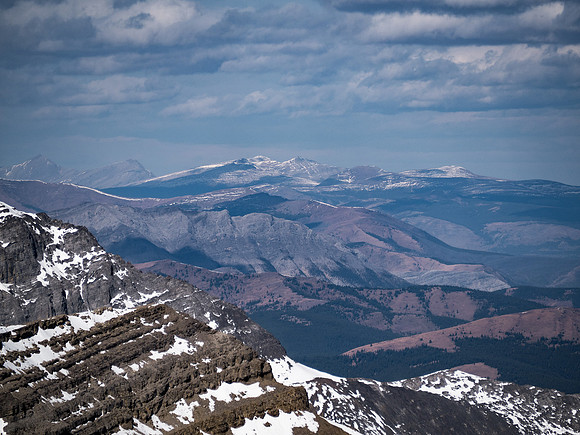 Gazing towards the Ya Ha Tinda region towards peaks such as Wildhorse Ridge, Maze Peak and Eagle Mountain that guard the front ranges there.