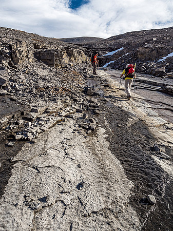 Water is still running down slabs as we ascend! Pretty soon after this shot it finally turned to ice before petering out.