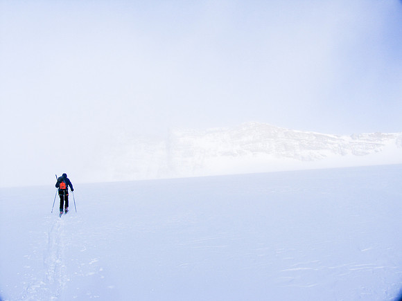 Skiing down from Mount Gordon in a near-whiteout.