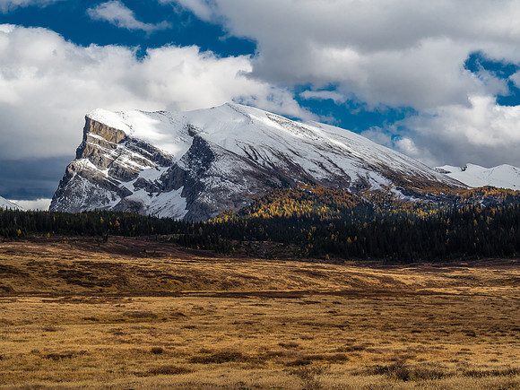 Cascade Rock / Mount Cautley.