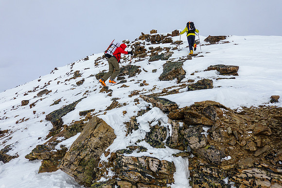 Over the crux, continuing on the south ridge.