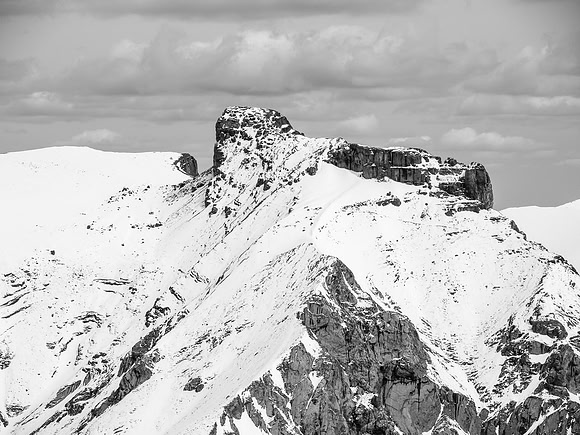 Epic Tower lies along the ridge from Townsend to Fable.