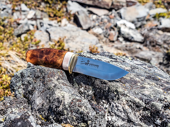 My birthday present this year was a gorgeous hunting knife from Karesuando Kniven, hand crafted in Sweden north of the arctic circle