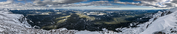 A great mountain-meets-prairie summit panorama looking north (L), east and south (R) from the summit.