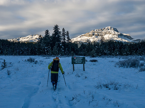 Fallen Peak at left and Kink Peak at right.