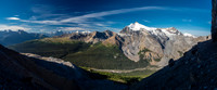 Traversing left under impressive cliffs with incredible views back towards Hector and now towards Lake Louise. (L)