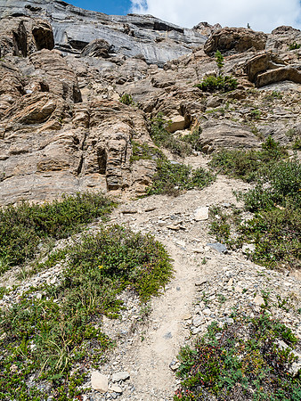 Dropping down into Hector Creek under the headwall.
